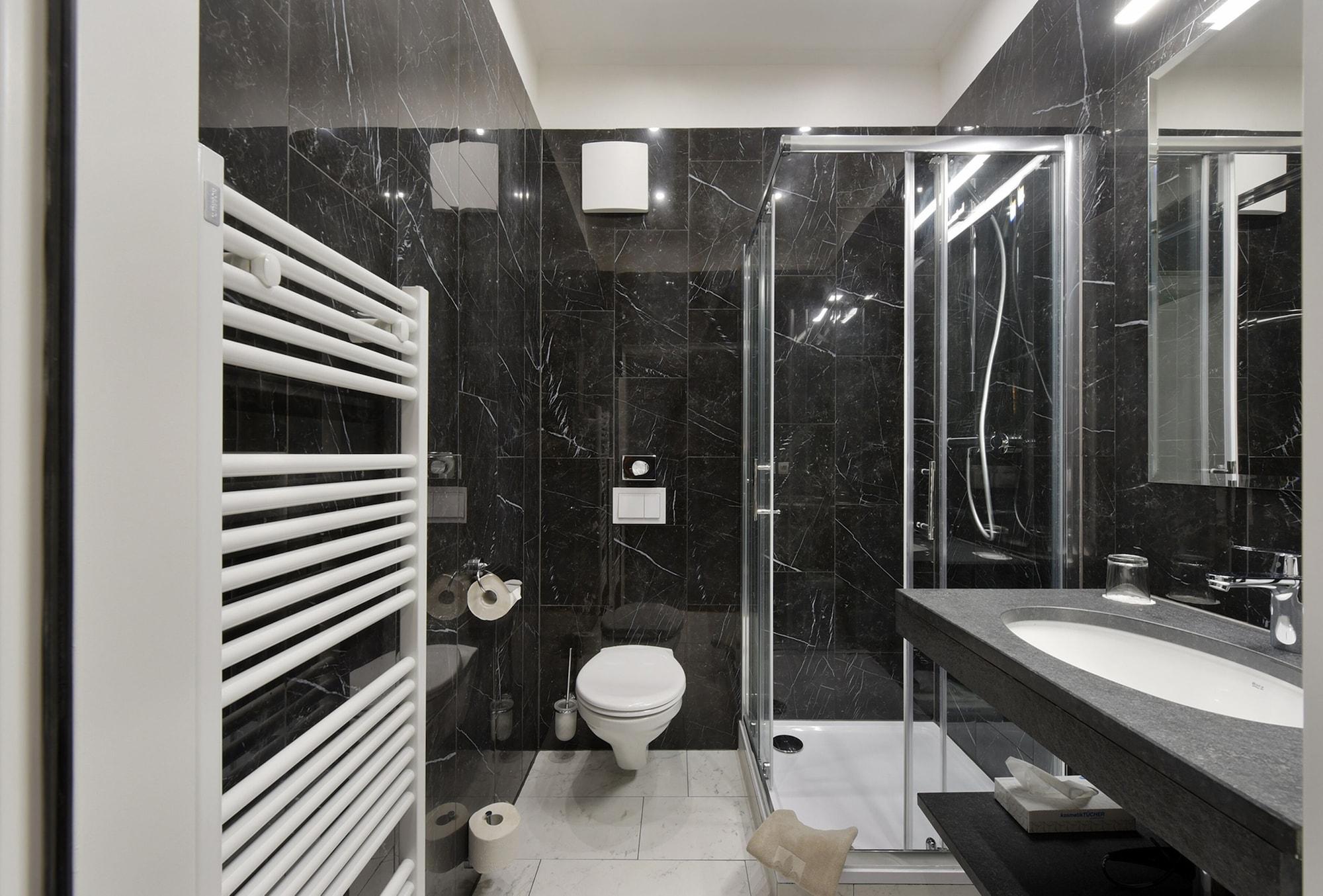 Boutique Hotel Dom - Rooms & Suites 그라츠 외부 사진