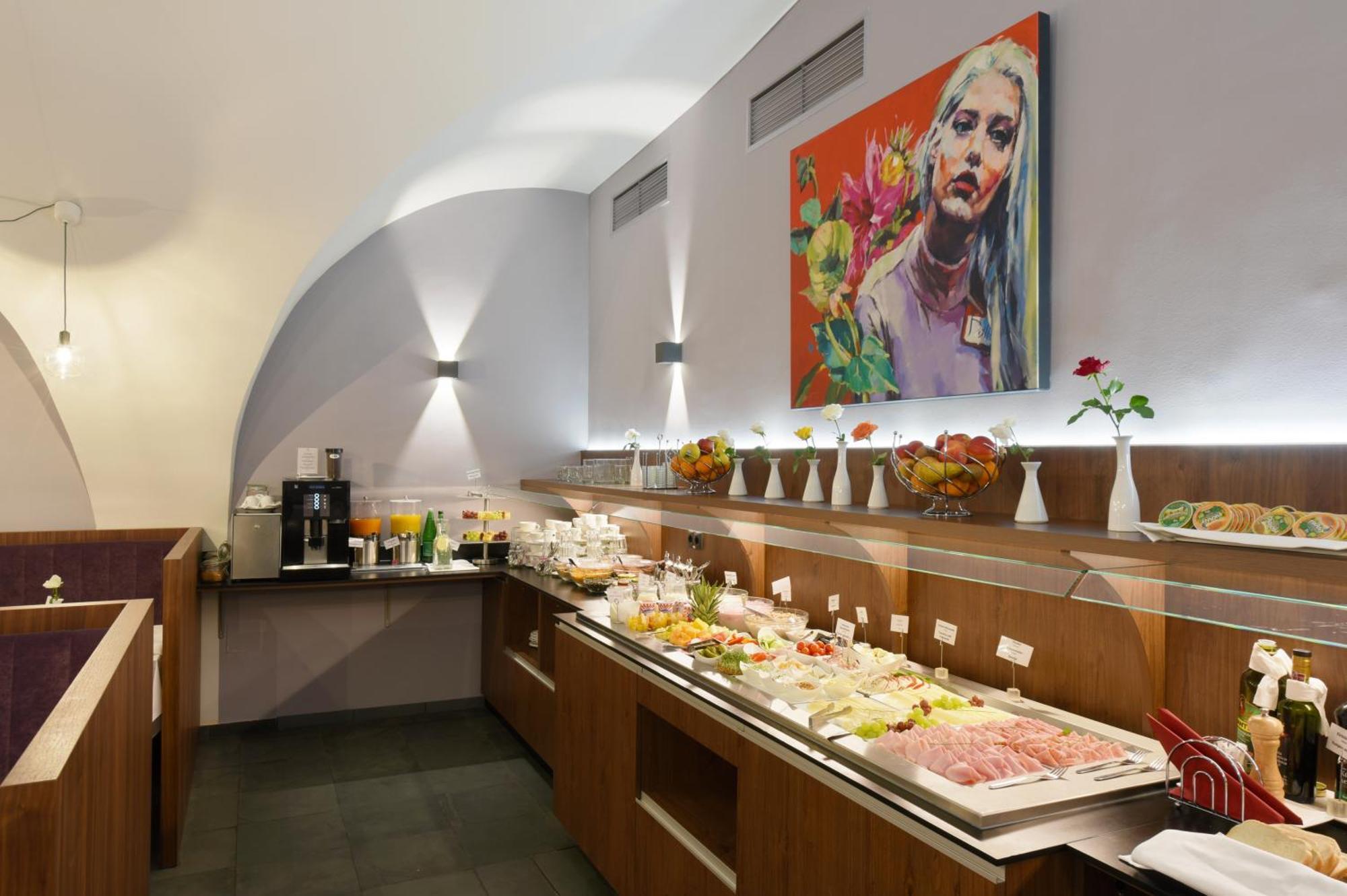 Boutique Hotel Dom - Rooms & Suites 그라츠 외부 사진